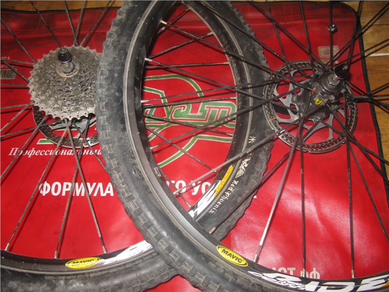 Велосипедные колеса в сборе Mavic Crossride 2008.